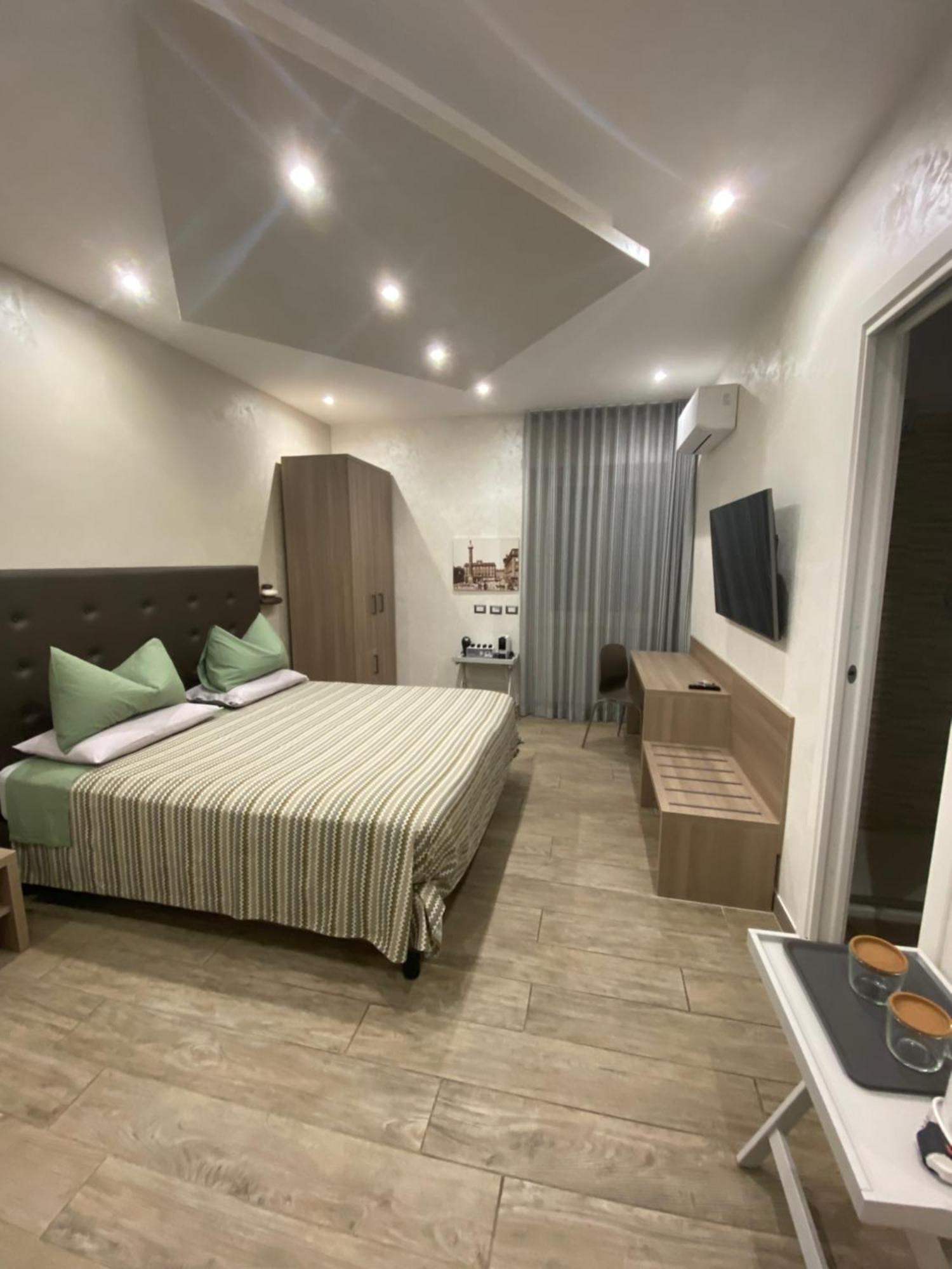 Domus Cinecitta Bed & Breakfast Rome Bagian luar foto