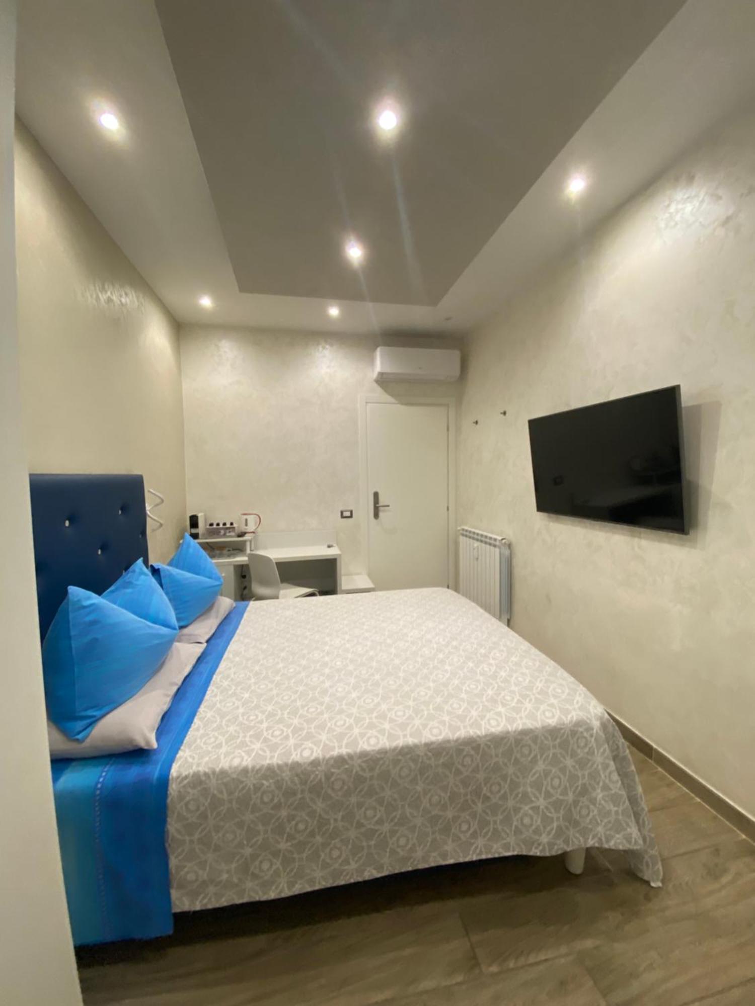 Domus Cinecitta Bed & Breakfast Rome Bagian luar foto